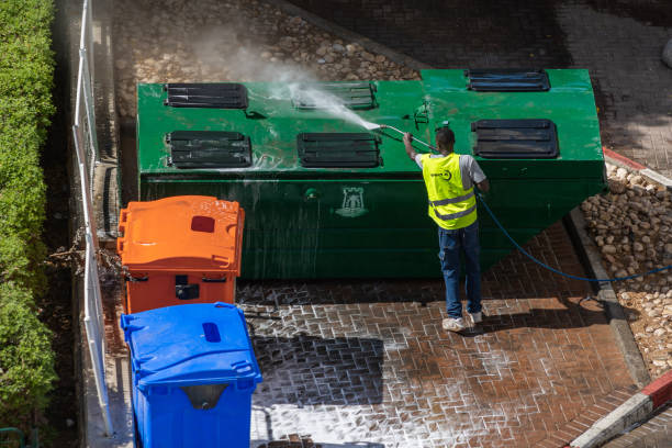 Best Garage Pressure Washing  in Nuevo, CA